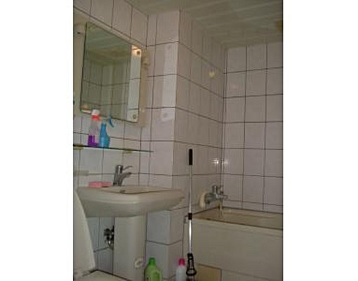 市區近民富棒球場電梯美套房,可租補 - Image 6