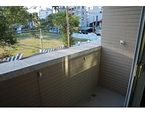 五星套房獨立陽台分離式冷氣~近中山文化路 - Image 3