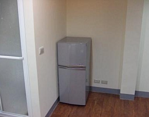 全新裝潢,離頂溪捷運3分鐘 - Image 6