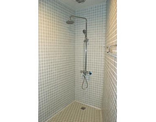 十號之x八樓 - Image 1