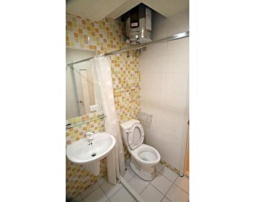 優質分租套房(有對外窗) - Image 1