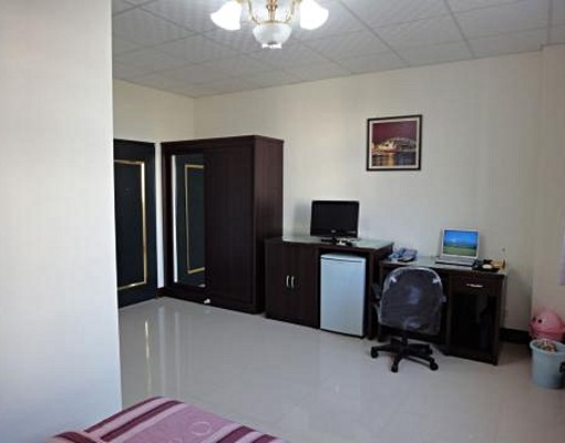 可申請報稅,租補,入戶籍,電梯套房樓下7-11, - Image 7