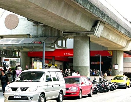 2士林捷運站旁高裝潢完工極好地點雅房 - Image 5