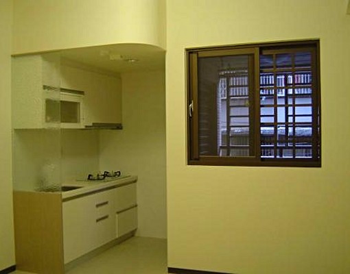 近捷運的電梯大樓社區內的安靜小房 - Image 2