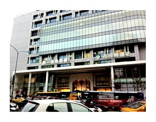 W飯店對面豪華市府站旁陽台大廁所長短租 - Image 4