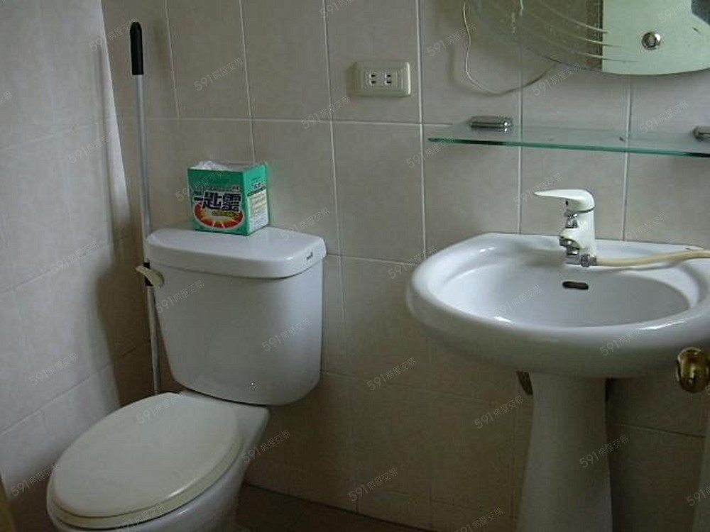 全新有對外窗格局衛浴