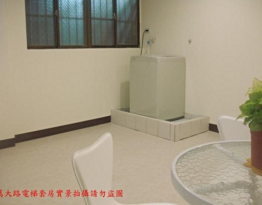 乾淨電梯套房交通便利生活機能佳 - Image 3