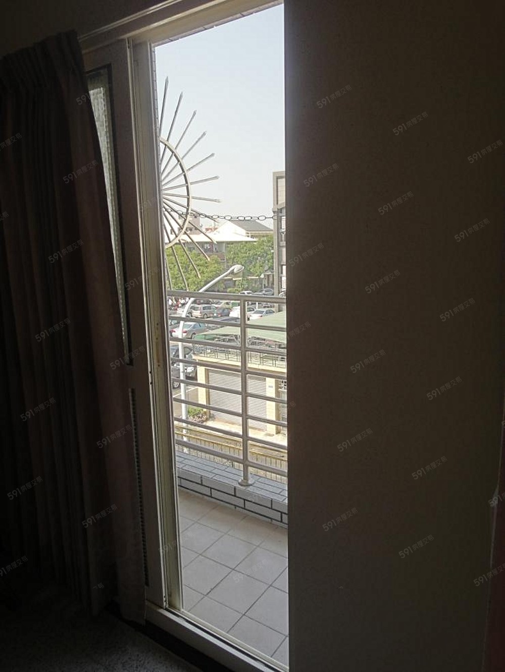 有陽台,獨立晒衣,不用和別人共用