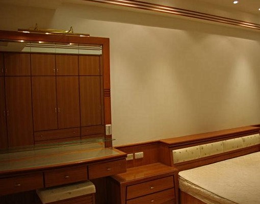 ※中悅斑芙※屋主自租四房大坪數附平面停車位 - Image 6