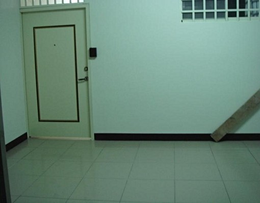 埔心街優質室內機車位套房 - Image 8