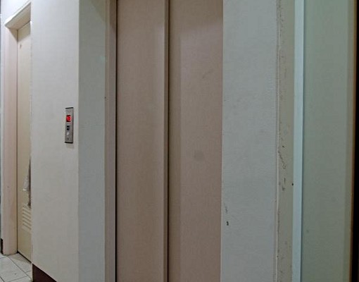 對外窗電梯套房處理垃圾近園區免費洗衣中央 - Image 7
