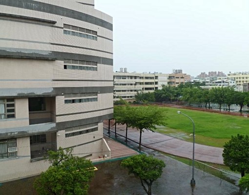 鼎山街優質亮麗溫馨套房+個人專用洗衣機 - Image 4