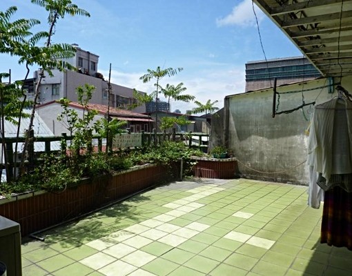 京華城旁___松山機廠對面住宅區 - Image 1