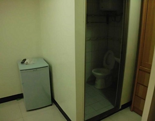 自強路二段全新整修套房，採光通風佳 - Image 3