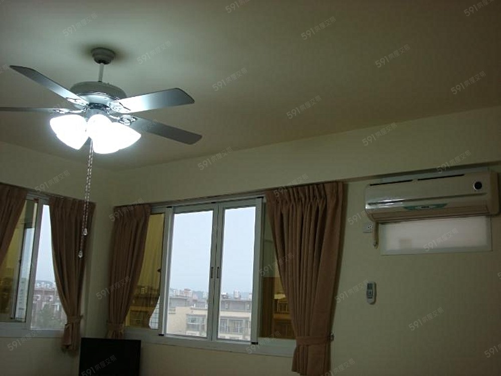 吊扇燈及冷氣