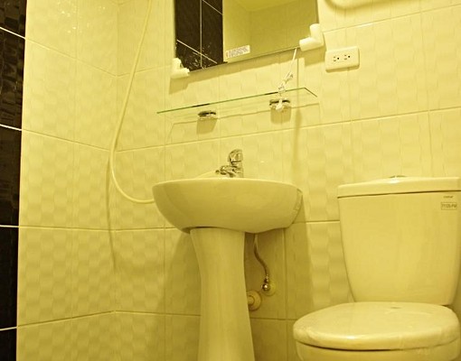 近圓形劇場.向上市場溫馨大套房!可短租 - Image 2