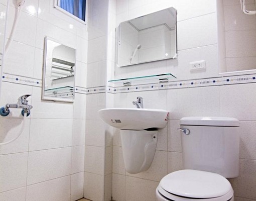 近三多商圈全新裝修獨立套房(生活機能佳) - Image 2