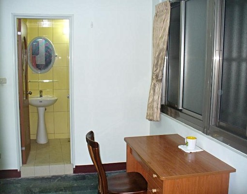 近成功大學成大醫院全聯福利中心 - Image 1