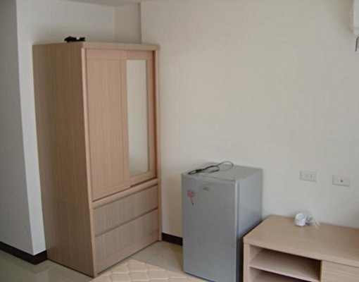 西門町鬧中取靜,全新裝修.生活機能健全 - Image 2