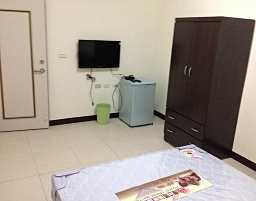 新市近南科、遠東,全新電梯套房出租 - Image 3