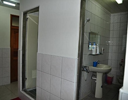 ★近黃昏市場☆優質水泥冷氣雅房,過來看看~ - Image 5