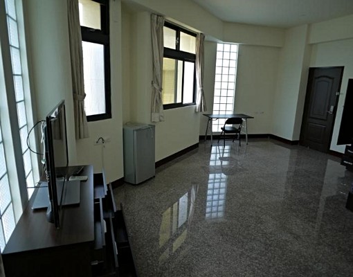 黃昏市場套房出租-大坪數生活機能佳 - Image 4