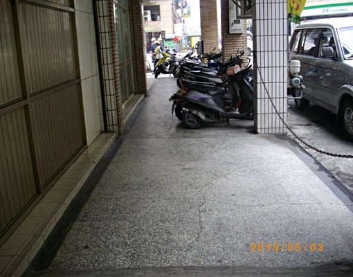 近輕軌離仔內5分鐘,衛武營7分鐘 - Image 3