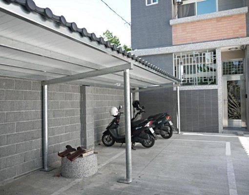 全新個人陽台洗衣機液晶套房,近工業區 - Image 4