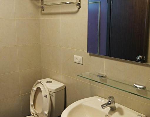 日式極簡風個人陽台附洗衣機限正職單身女性 - Image 4