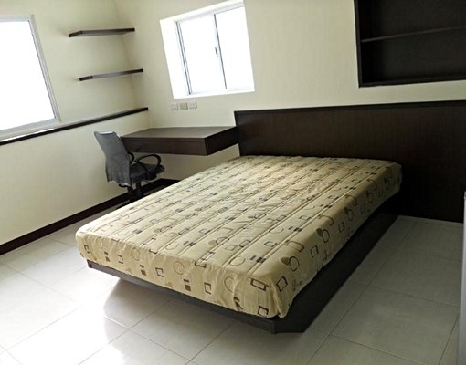 獨棟透天別墅套房出租 - Image 2