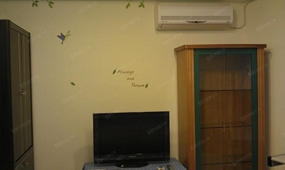 32吋電視、分離式冷氣、衣櫥