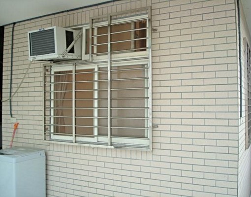 中和忠孝街--套房,環境佳 - Image 1
