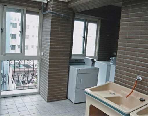 竹科園區金山街精品*大套房*私人陽台及機車位 - Image 15