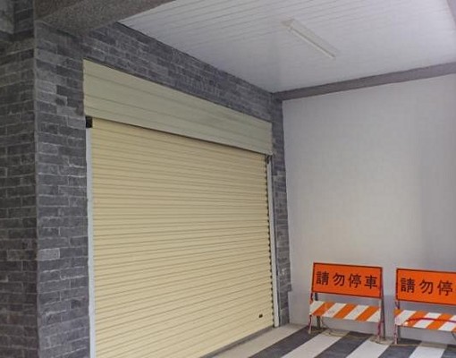 全新套房位於市中心.交通方便. - Image 3
