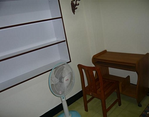 近頂溪捷運站雅房,有對外窗戶(限男學生) - Image 2