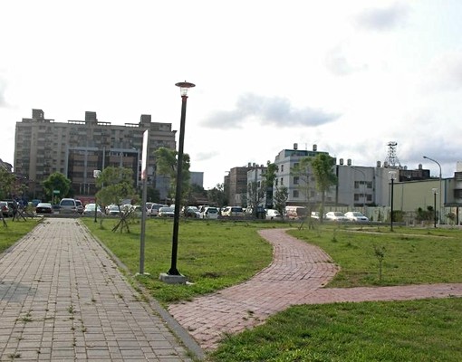 開車族搶租…免費停車位,公園旁安靜空氣好 - Image 10
