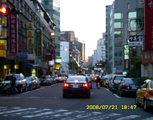 自租全裝修光復北路11巷3樓公寓-監理站旁 - Image 3