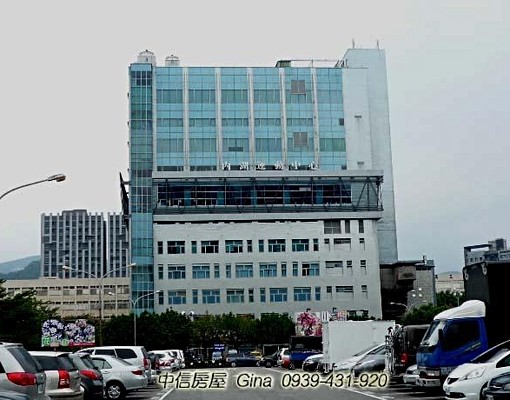 近內科,港墘捷運站,運動中心,電梯獨立套房喔~ - Image 11