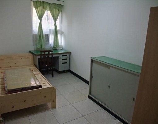 捷運府中站旁,精裝雅房 - Image 4