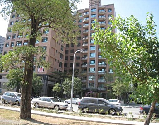 農十六面公園輕軌大兩房超值可租補傢電全 - Image 14