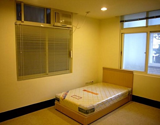 大安區溫州街學生雅房,近台大師大 - Image 2