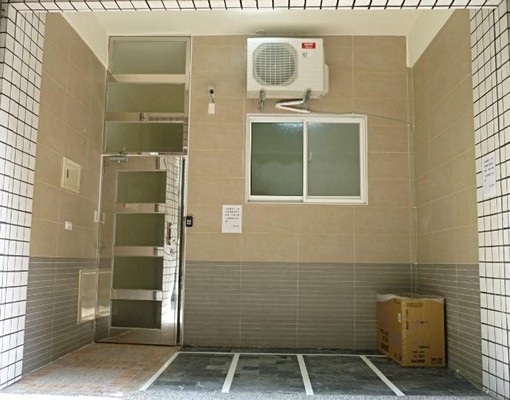 新堀江/美麗島捷運站套房..屋況全新 - Image 4