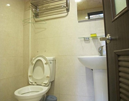 徐匯捷運二樓套房*禁菸* - Image 3