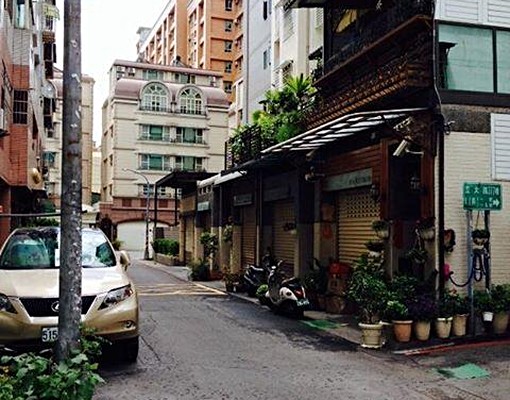 套房近漢神巨蛋捷運環境優生活機能佳 - Image 13