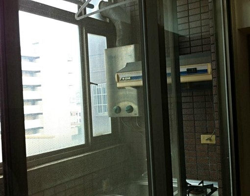 屋況新,精裝修3米6挑高樓中樓 - Image 3