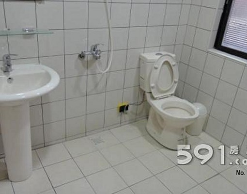 保安街雅房出租五房兩衛 - Image 1