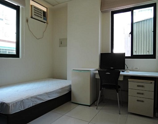 南應大電梯套房(警衛垃圾子車)B7-301可租補 - Image 1