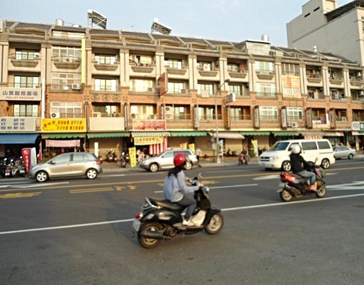 高大、加工區二樓套房出租(禁菸禁寵限男) - Image 1