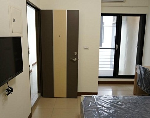 近小北花園夜市,優質電梯陽台套房,可租補 - Image 2