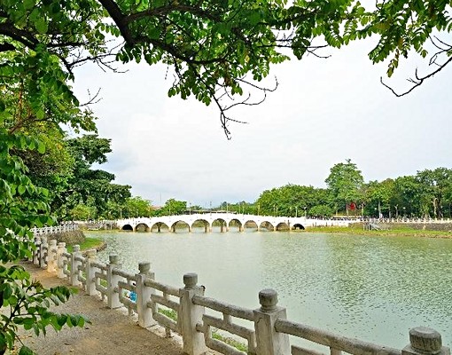 嶄新湖畔套房讓您回家像度假! - Image 3